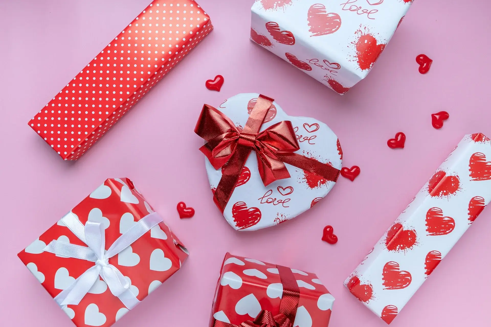 14 Amazing Self-Love Gifts to Love Yourself This Valentine’s Day